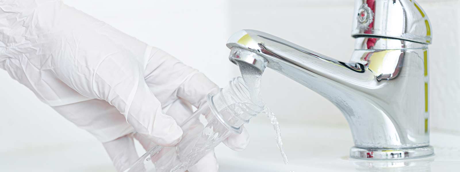 Probenentnahme am Wasserhahn